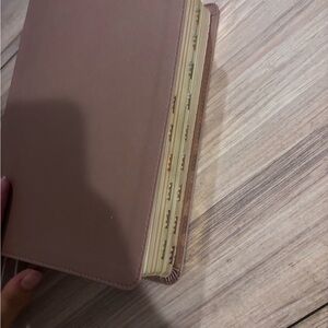 Rose Gold Leather Touch She Reads Truth CSB Bible (Indexed)